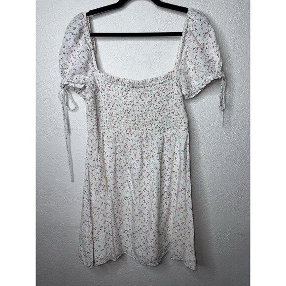 Bardot Ditsy Floral Square Neck Short Sleeve Smocked Mini Dress 8 White Short Z - Picture 10 of 11